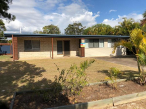 10 Cypress Avenue - Rainbow Beach, Fantastic Beach Location